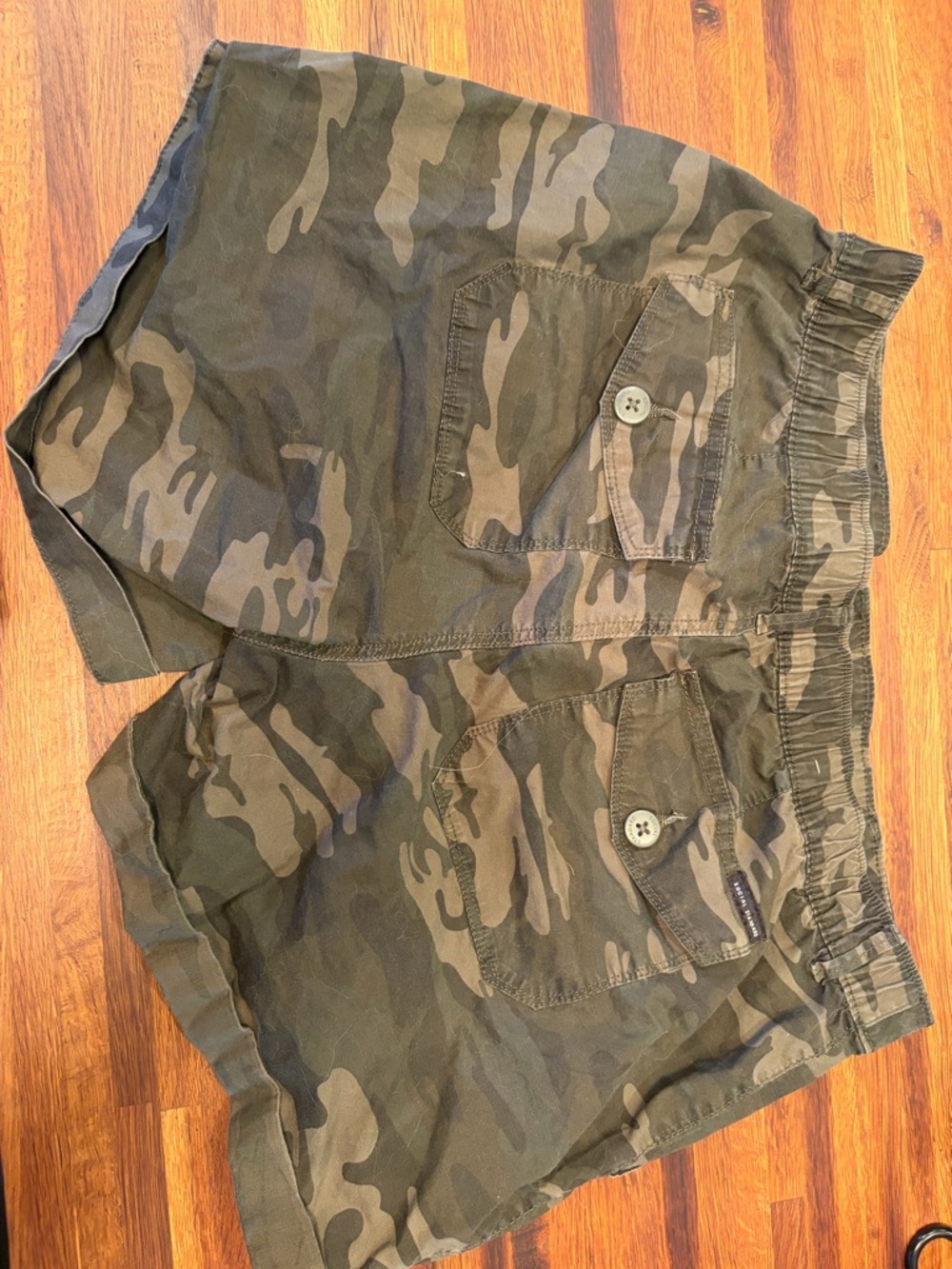Sanctuary Camo Cargo Shorts - Olive Green/Brown - Picture 3 of 4